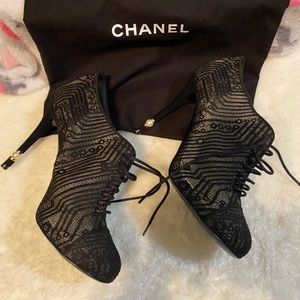Authentic Chanel Lace up Pearl Ankle Boots Heels Size 37